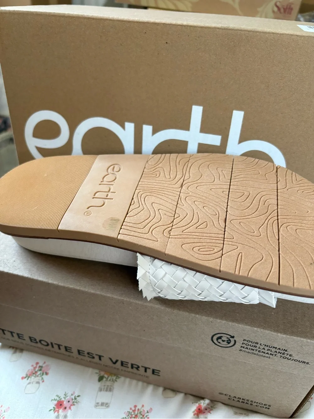 Earth comfortable woven